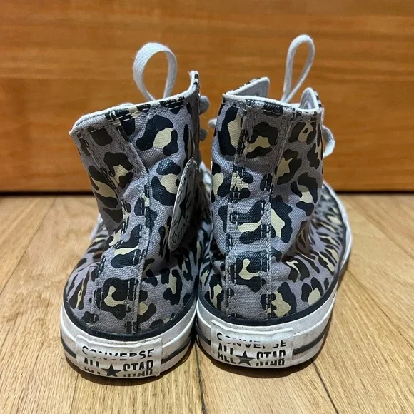 Converse Chuck Taylor Leopard High Tops - Picture 5 of 9